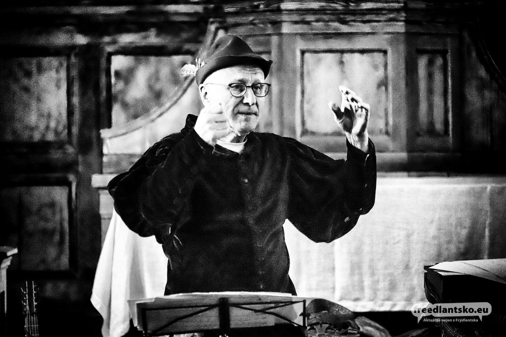 Multiinstrumentalista Tomáš Najbrt nadchnul posluchače ve Frýdlantském výběžku